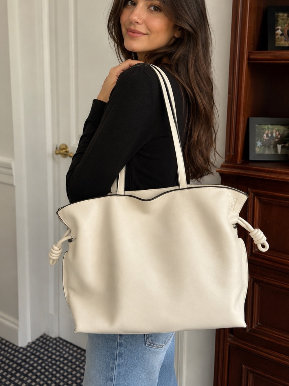 “L” bag Women's Cream leather soft and yummy Tote Bag - Elegant Everyday Carry